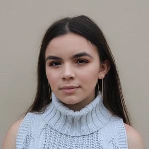 Meet your Posher, Gabriela